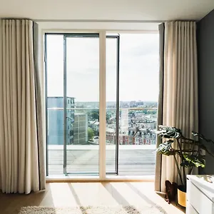 Penthouse At The Chocolate Box Apartment
