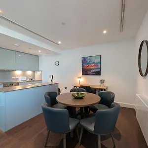  Apartment Charles Hope Canary Wharf South Quay United Kingdom